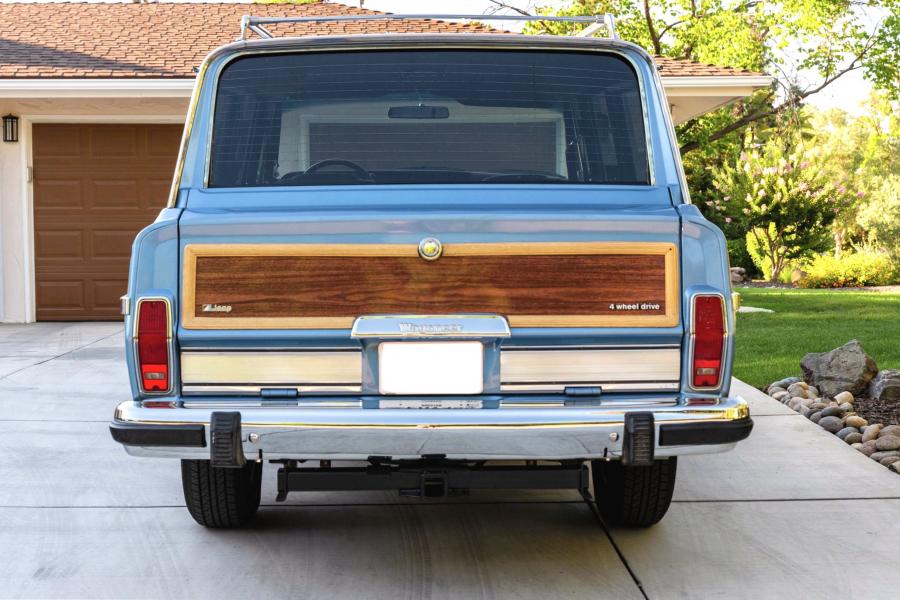  Jeep Grand Wagoneer LS1 V8 1984 года  (фото 14 из 179)
